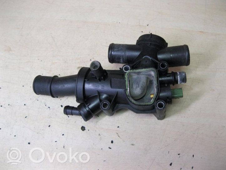 Ford Kuga I Boîtier de thermostat 965682980