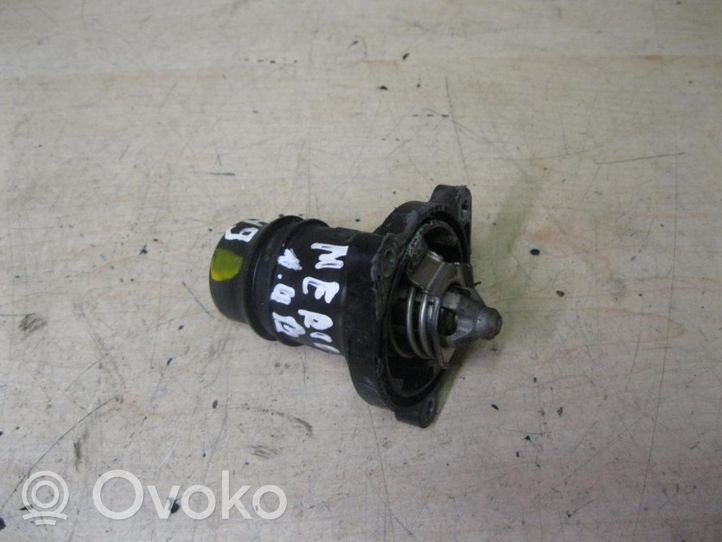 Opel Meriva B Termostato korpusas 55561629