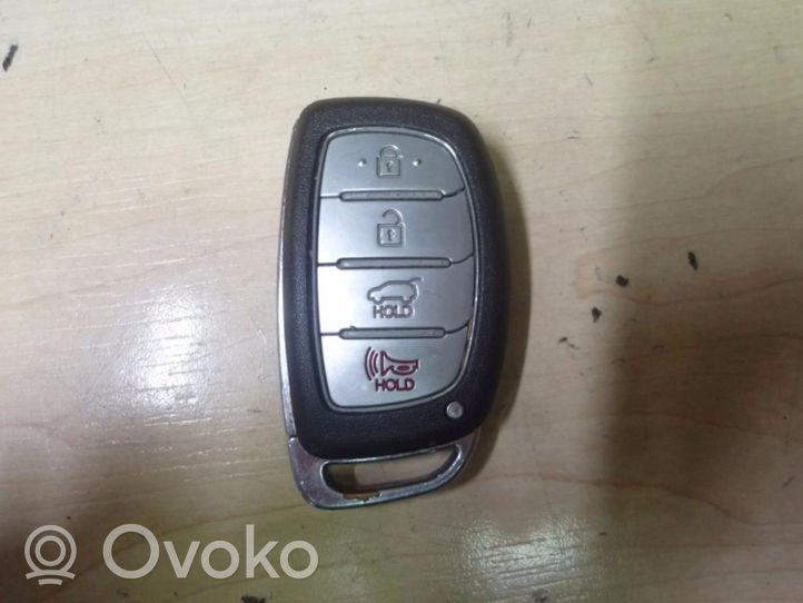 Hyundai i40 Aizdedzes atslēga / karte 824503Z010