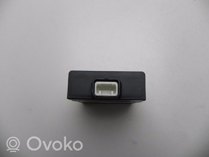 Toyota Avensis T270 Durų elektronikos valdymo blokas 8974105080