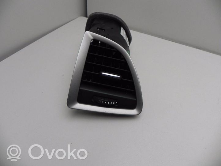 Opel Astra J Rear air vent grill 13300555