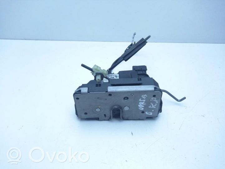 Opel Corsa D Loading door lock 55702909