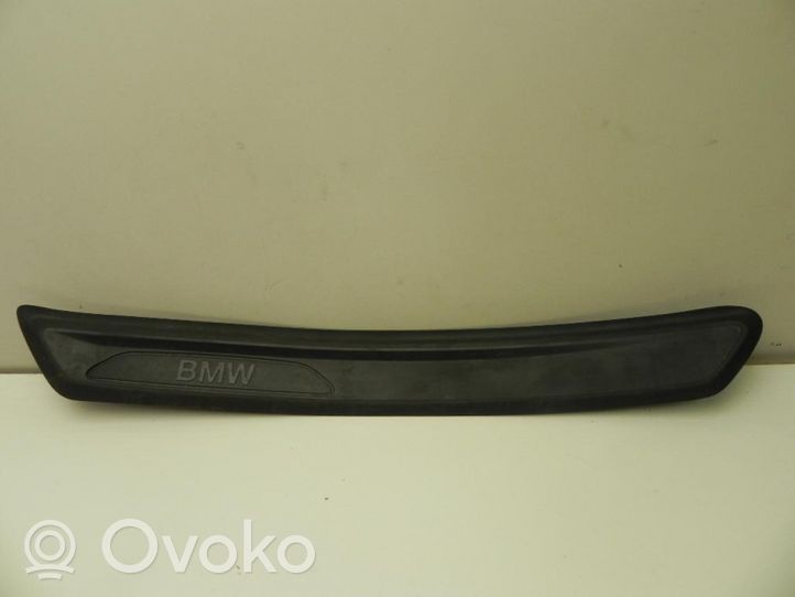 BMW 2 F46 Listwa progowa przednia 7316821