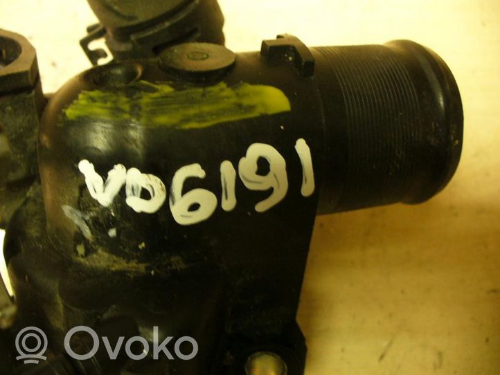 Nissan Qashqai+2 Thermostat housing 8200801570