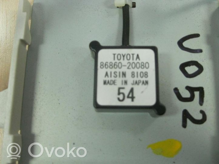 Toyota Avensis T270 Antenos stiprintuvas 8686020080