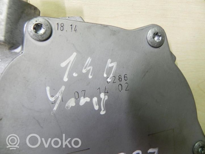 Toyota Yaris Bomba de vacío 31071402