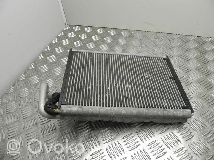 Mercedes-Benz C AMG W204 Radiateur soufflant de chauffage N6212003