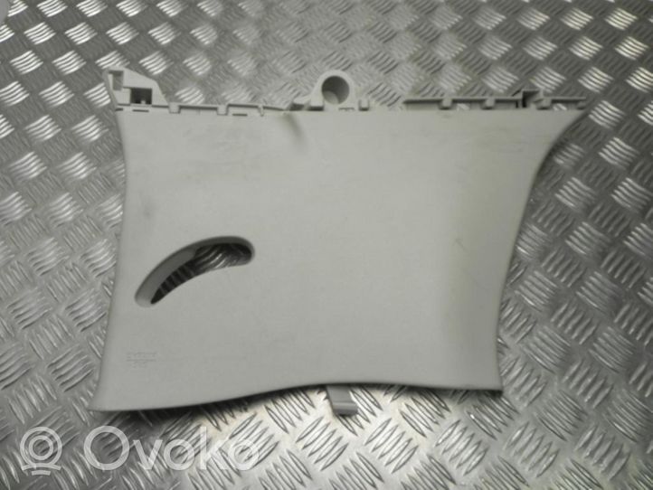 Nissan Leaf I (ZE0) Rivestimento montante (C) 769353NL0A