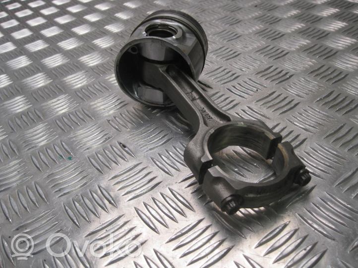 Honda Accord Piston with connecting rod 85L130A1Z021