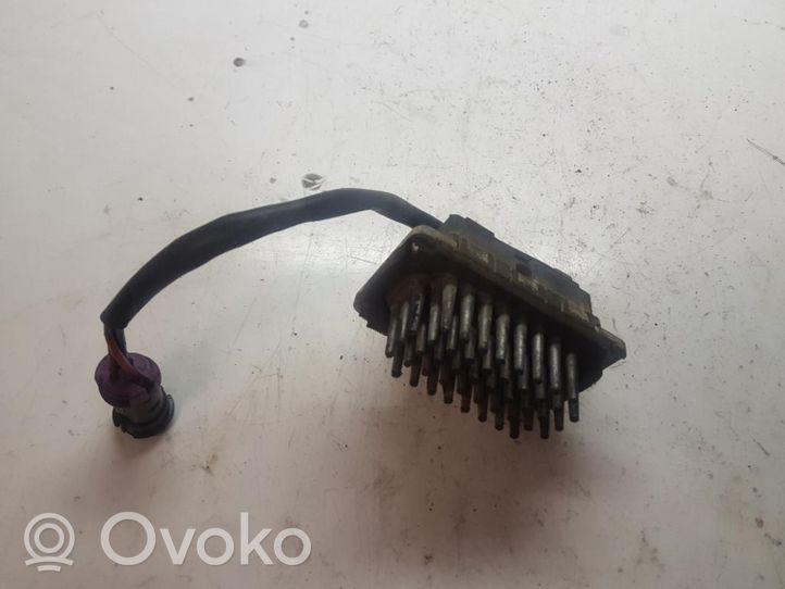 Audi A8 S8 D2 4D Resistencia motor/ventilador de la calefacción 4D0820521