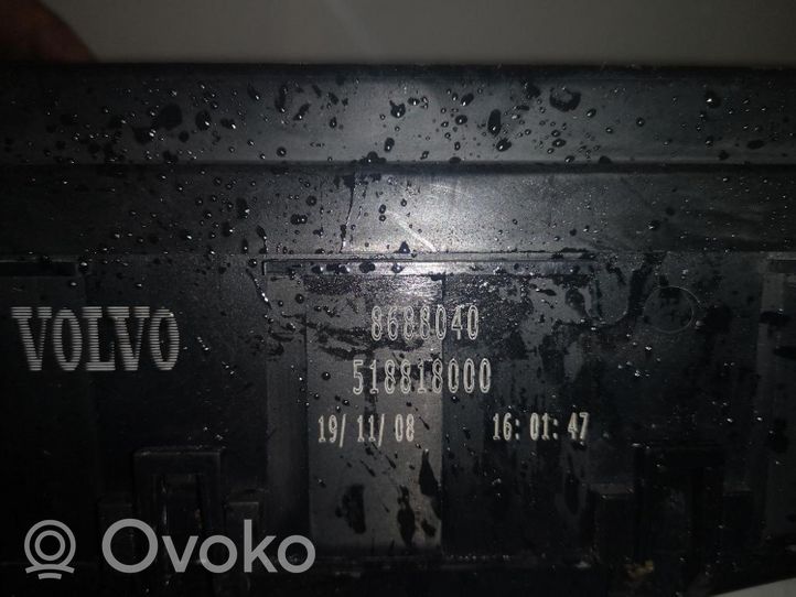 Volvo C70 Sicherungskasten komplett 8688039