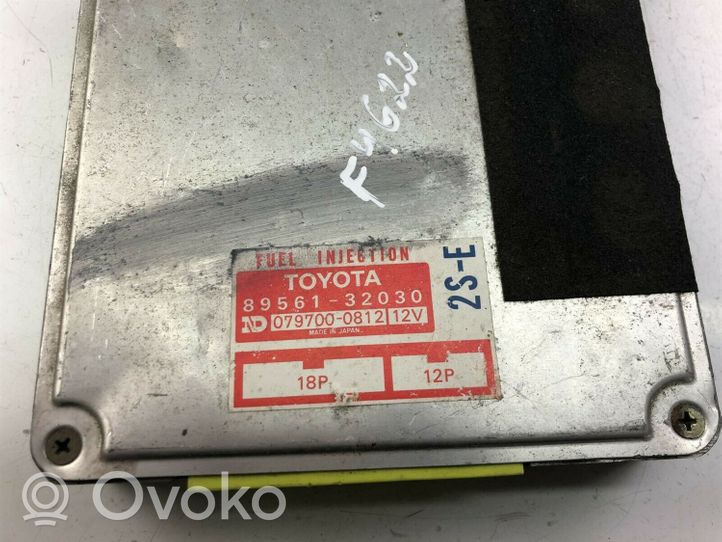 Toyota Camry Muut ohjainlaitteet/moduulit 8956132030