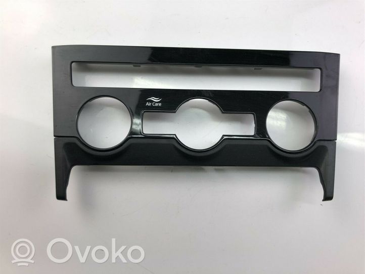 Skoda Karoq Front door card panel trim 566820075B