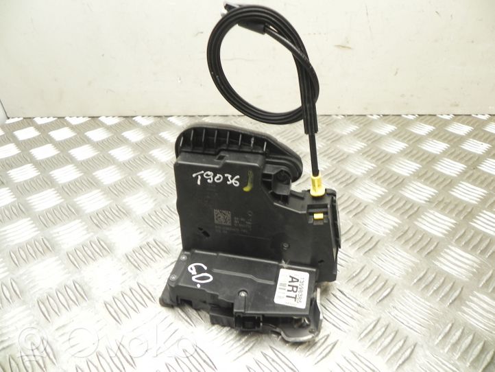 Opel Astra K Loading door lock 13598385