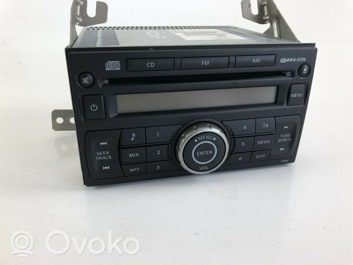 Nissan Navara D40 Panel / Radioodtwarzacz CD/DVD/GPS 28185EB30B
