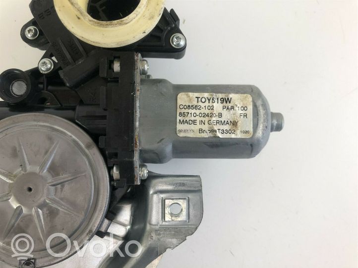 Toyota Auris E180 Silniczek podnośnika szyby drzwi przednich 8571002420B