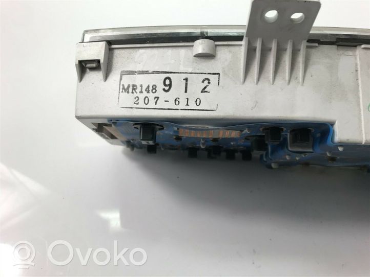 Mitsubishi Delica Compteur de vitesse tableau de bord MR148912