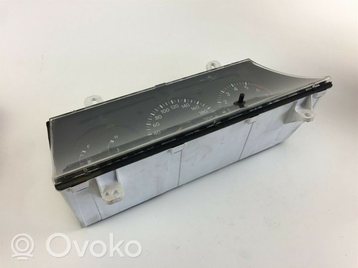 Toyota Hiace (H200) Compteur de vitesse tableau de bord 838002F041