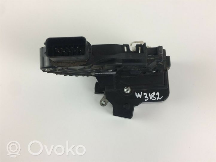 Volvo XC60 Loading door lock 30799327