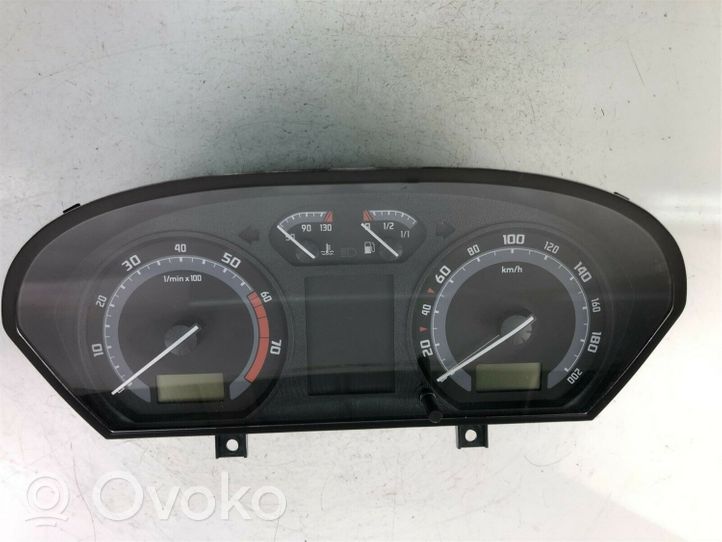 Skoda Fabia Mk1 (6Y) Tachimetro (quadro strumenti) 6Y0920881M