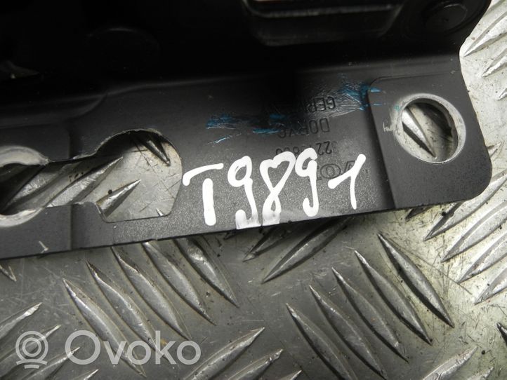 Volvo S90, V90 Takaluukun/tavaratilan sarana R391918