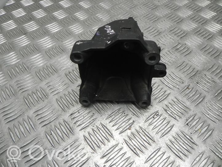 Mercedes-Benz C AMG W205 Support de moteur, coussinet A2742234600