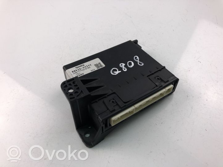 Toyota Avensis T270 Module confort 8865005242