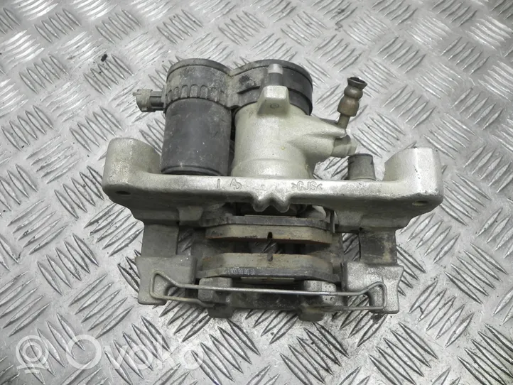 Subaru Outback (BS) Front brake caliper 26620AL05B