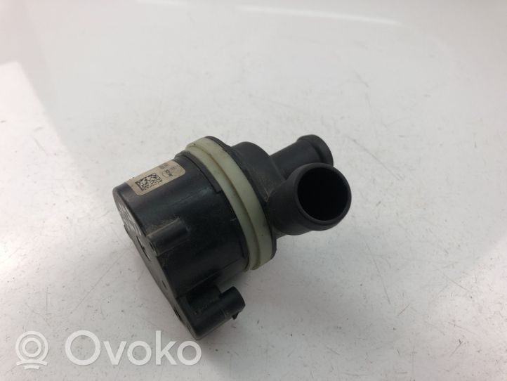 Opel Insignia A Water pump 22840056