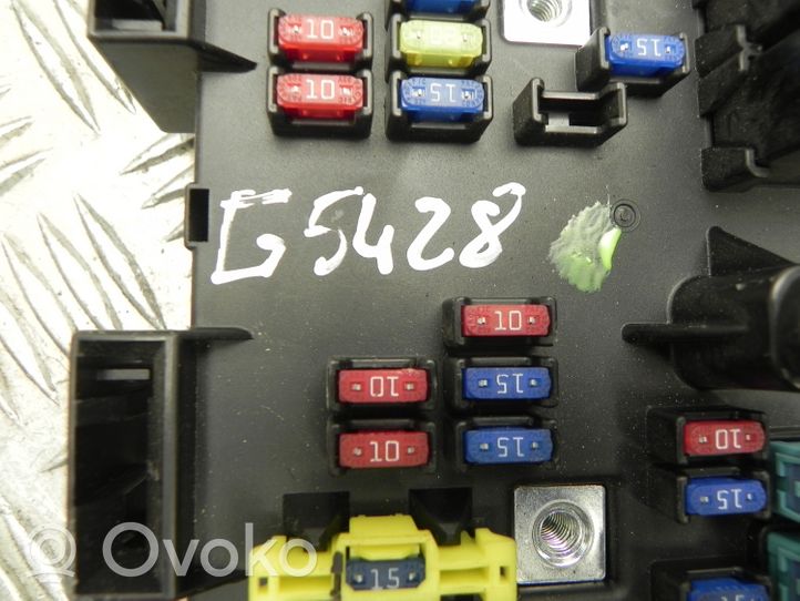 Opel Antara Fuse box set AK62142