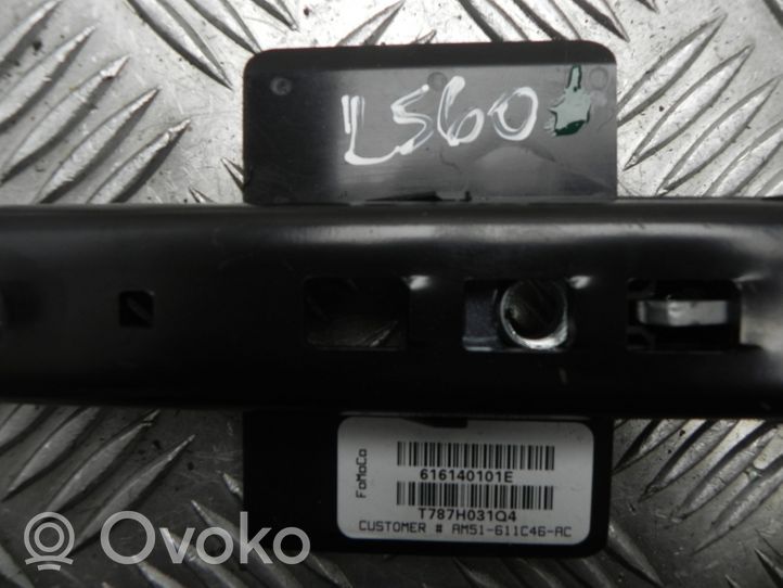 Ford Focus Muut kojelaudan osat AM51611C46AC