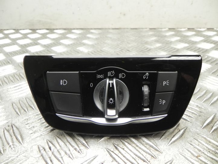 BMW 6 G32 Gran Turismo Light switch 6841881