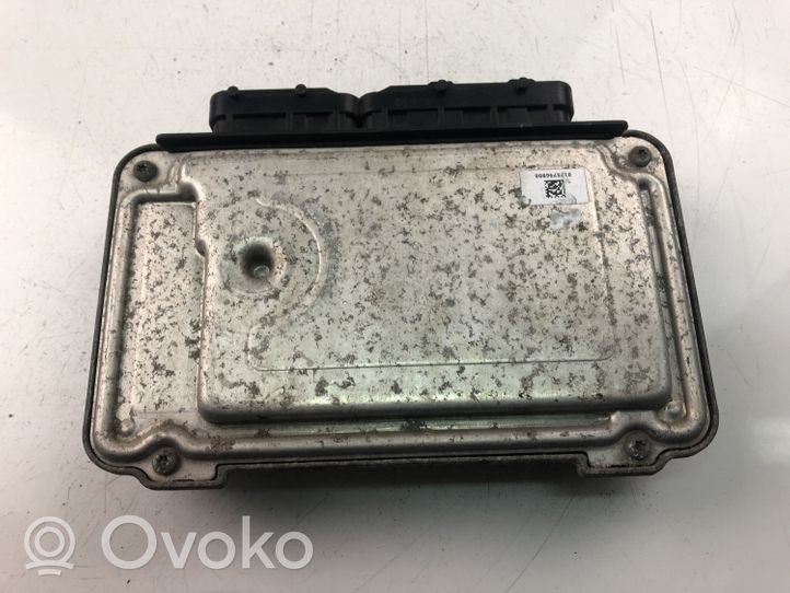 Toyota Aygo AB10 Calculateur moteur ECU 896610H240