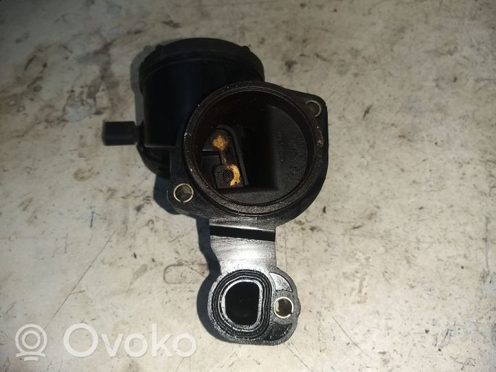 Volkswagen Golf V Sfiato/tubo di sfiato/tubo flessibile 036103464