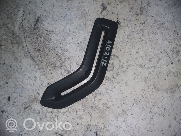 Volvo V50 Garniture de marche-pieds avant 866574