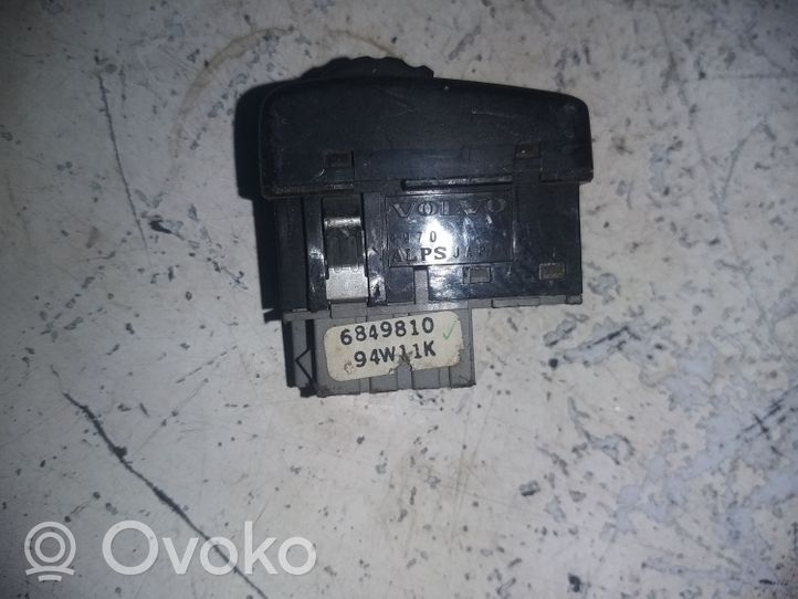 Volvo 850 Moteur de réglage du niveau des phares 6849810