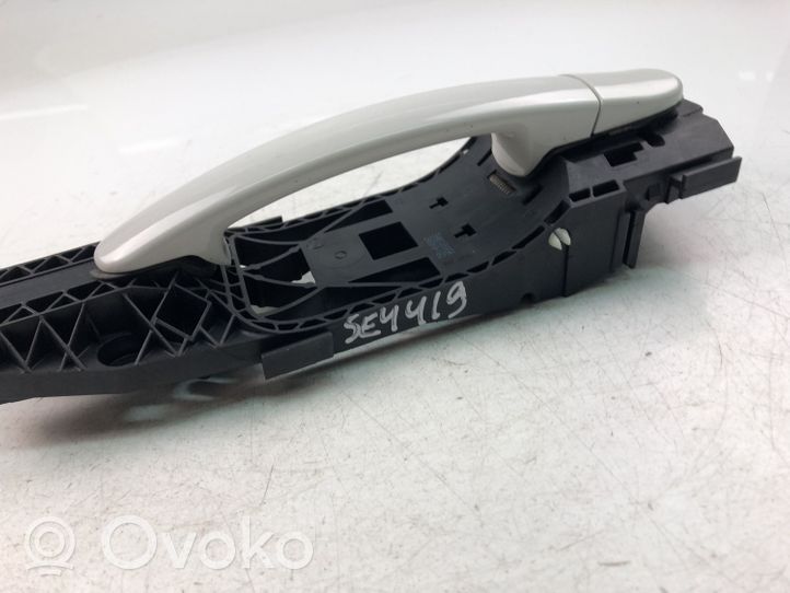 Volkswagen Tiguan Front door exterior handle 5N0837205F