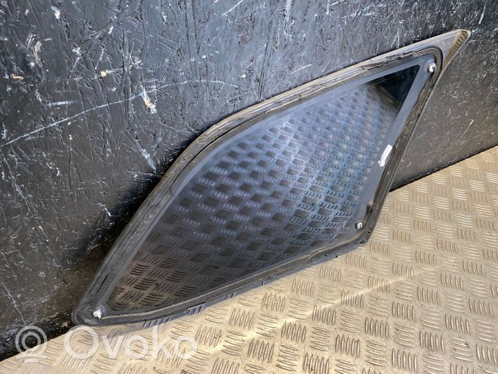 Seat Leon (5F) Takaoven ikkunalasin kehys 5F9845041