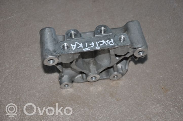 Chrysler Pacifica Soporte de montaje del motor (Usadas) 04893414AD