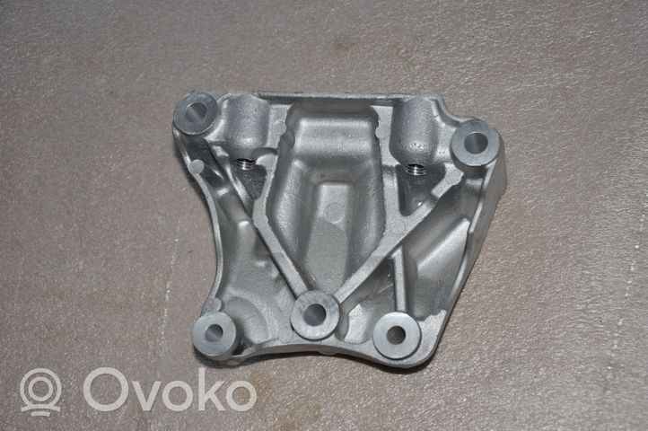 Chrysler Pacifica Soporte de montaje del motor (Usadas) 04893414AD