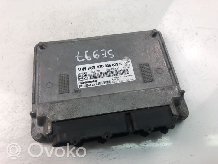 Volkswagen Fox Sterownik / Moduł ECU 03D906023Q