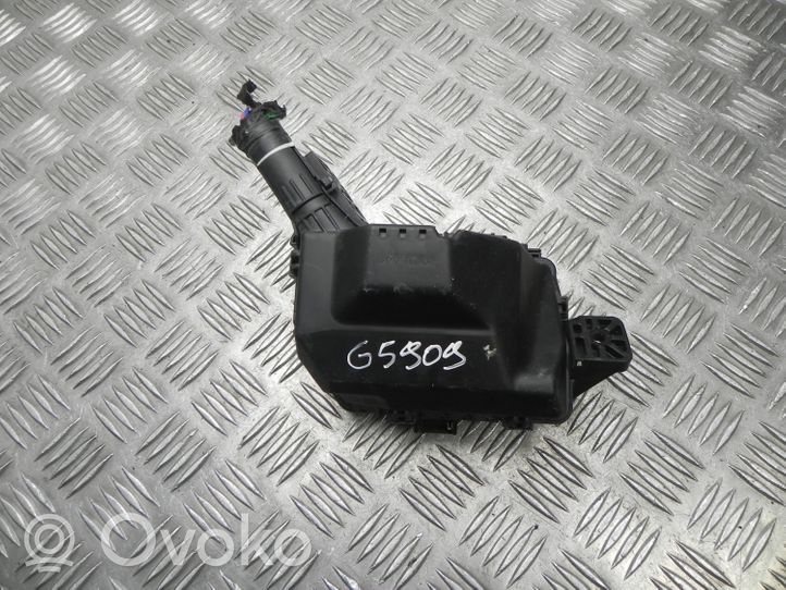 Toyota Yaris Boîte à fusibles 826620DA70