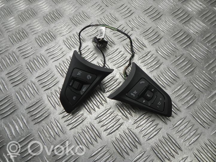 Opel Karl Boutons / interrupteurs volant 95325763