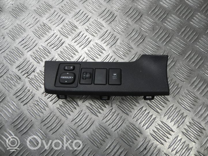 Toyota Verso-S Muut kytkimet/nupit/vaihtimet 5543352080