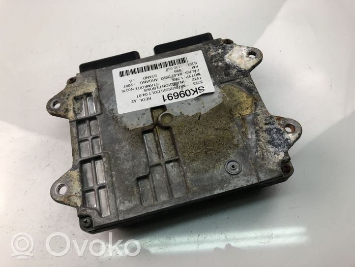 Mitsubishi Colt Sterownik / Moduł ECU 135930