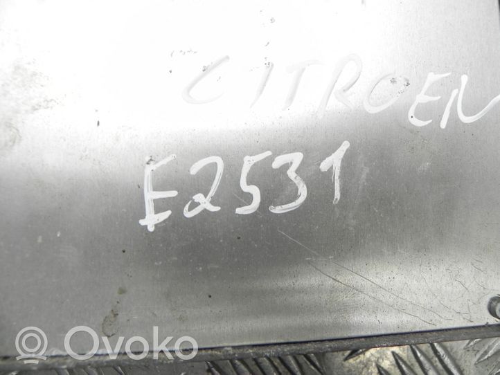 Citroen Xantia Calculateur moteur ECU 9636006880