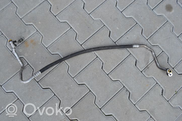 BMW 5 F10 F11 Ilmastointilaitteen putki (A/C) 912000406