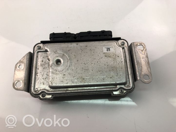 Toyota Yaris Calculateur moteur ECU 896610H140