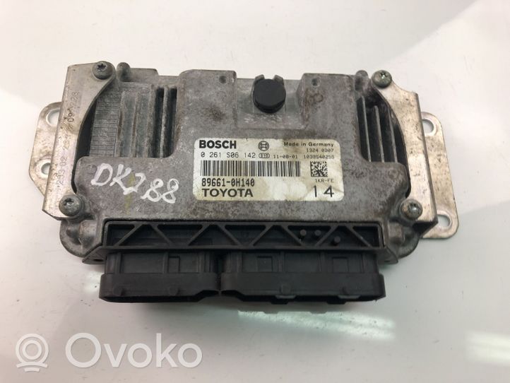 Toyota Yaris Calculateur moteur ECU 896610H140