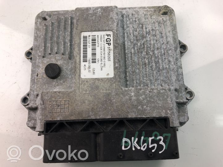 Fiat Panda II Calculateur moteur ECU 51758203